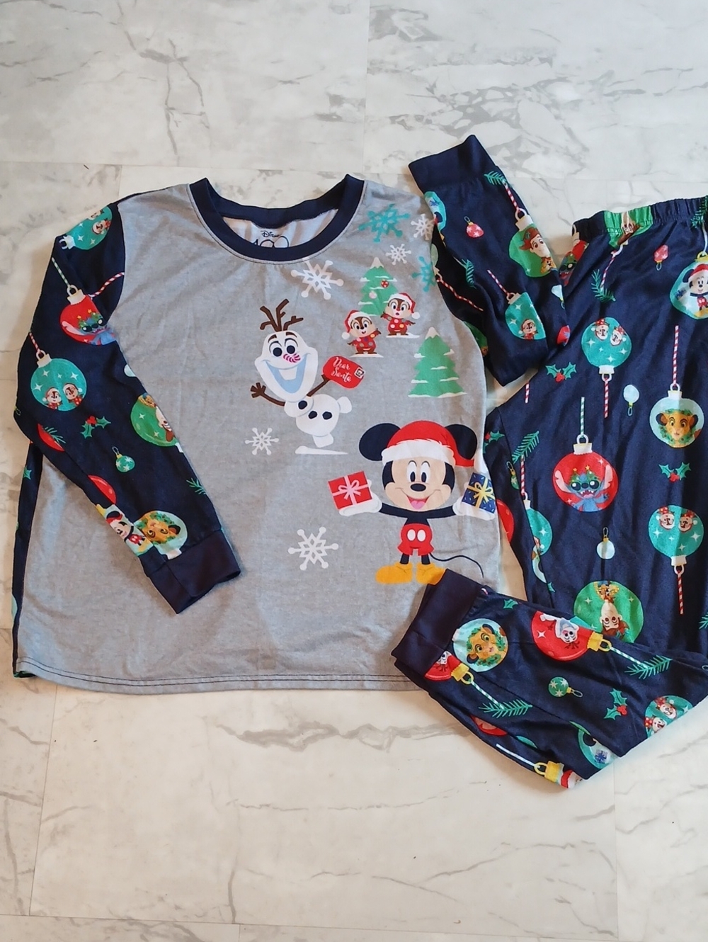 Disney Holiday Mickey & Friends Pajama Set - Navy & Gray XL 16-18